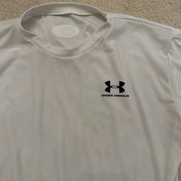 Under Armour Short Sleeve White Tee Size XL - Picture 3 of 3